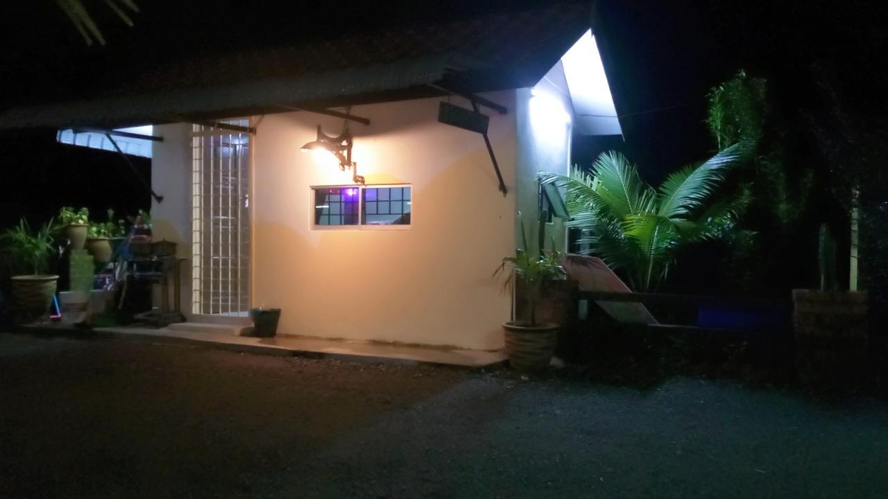 5 Stone Cabin Chalet Taiping Exterior foto